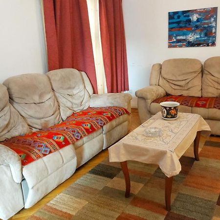 Jessy Lovely Apartment In Heliopolis 开罗 外观 照片